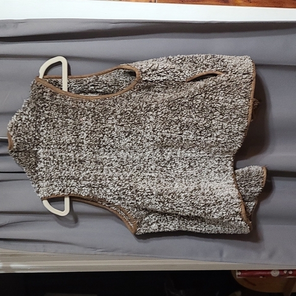 Vestique Women's Plush Pile Vest Gray/Brown Pockets Wide Angular Collar … - Picture 5 of 8